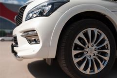 Защита переднего бампера D76 (дуга) для Infiniti QX80 2014-
