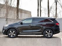 Пороги труба 75х42 овал с проступью для Kia Sorento Prime CRDI 2015