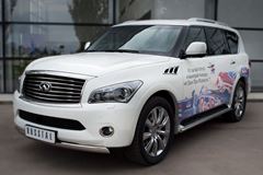 Защита переднего бампера D75х42 овал для Infiniti QX56 2010-