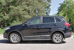 Пороги труба 75х42 овал с проступью для Chery Tiggo 5 2014