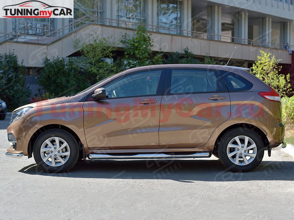Пороги труба D76 с накладкой (вариант 1) для Lada Xray 2015