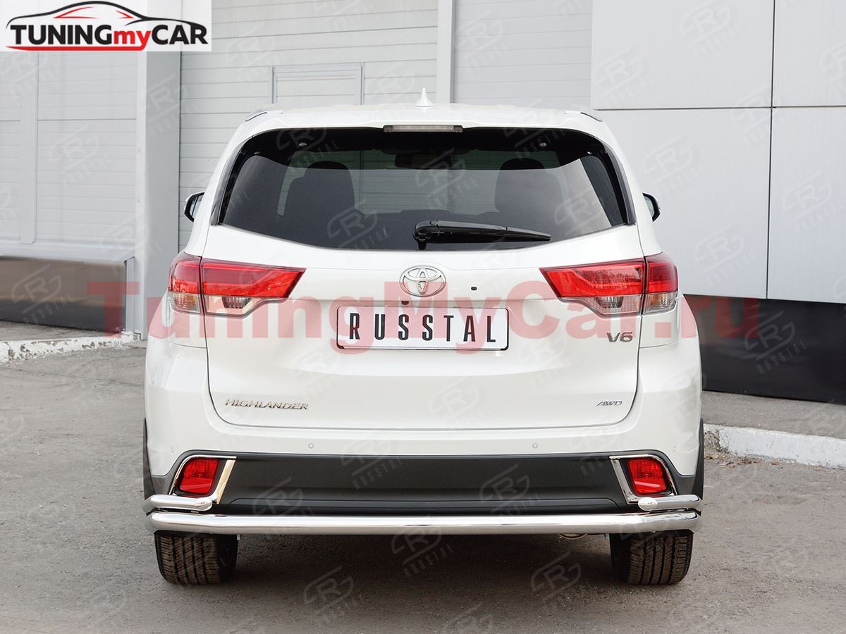 Защита заднего бампера D63 секции-D42 уголки для Toyota Highlander 2017