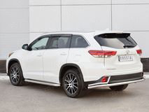 Защита заднего бампера D63 секции-D42 уголки для Toyota Highlander 2017