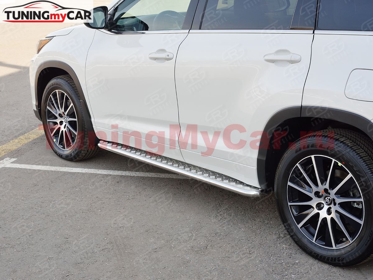 Пороги труба D42 с листом (Лист алюм, проф. нерж) (вариант 1) для Toyota Highlander 2017