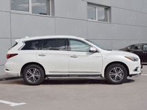 Пороги труба 120х60 овал с проступью для Infiniti QX60 2016-