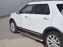 Пороги труба D42 с листом (Лист нерж, проф. нерж) (вариант 3) для Ford Explorer 2016-