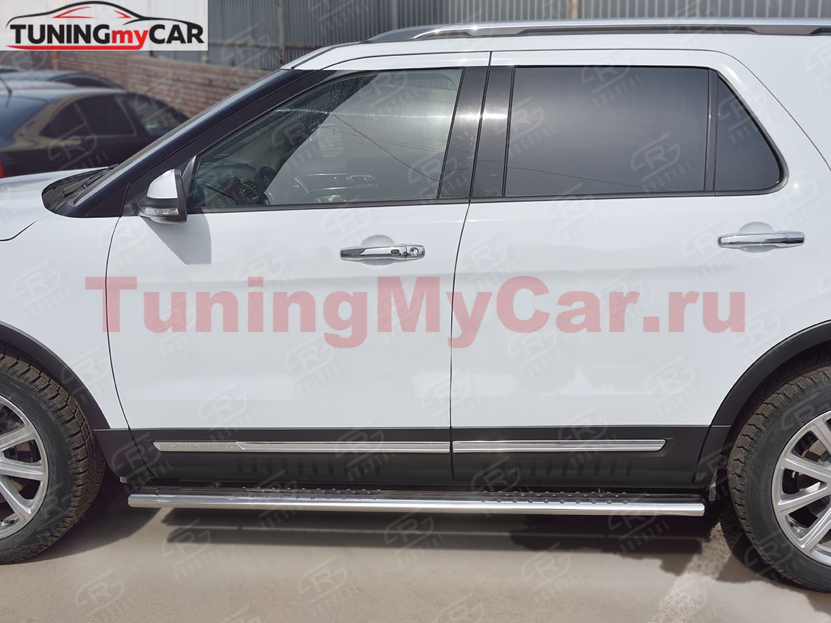 Пороги труба 120х60 овал с проступью для Ford Explorer 2016-