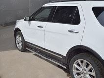 Пороги труба 120х60 овал с проступью для Ford Explorer 2016-