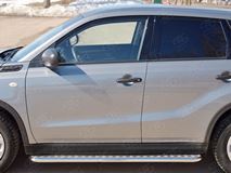 Пороги труба D42 с листом (Лист алюм, проф.сталь) (вариант 2) для Suzuki Vitara 2015-