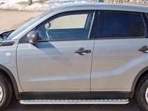 Пороги труба D42 с листом (Лист алюм, проф. нерж) (вариант 1) для Suzuki Vitara 2015-