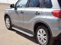 Пороги труба D42 с листом (Лист алюм, проф. нерж) (вариант 1) для Suzuki Vitara 2015-