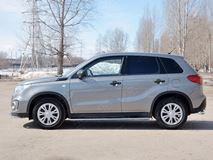 Пороги труба 75х42 овал с проступью для Suzuki Vitara 2015-