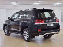 Защита заднего бампера D63 волна для Toyota Land Cruiser 200 2015 Executive