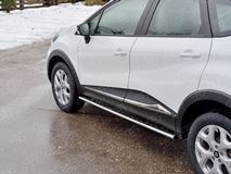 Пороги труба 75х42 овал с проступью для Renault Kaptur 2016