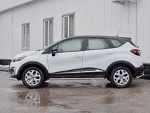 Пороги труба D42 С листом (Лист нерж, проф. нерж)(Вариант3) для Renault Kaptur 2016