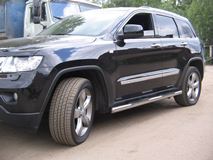 Пороги d76 (труба с проступями) Jeep Grand Cherokee (WK2) 2010-2013