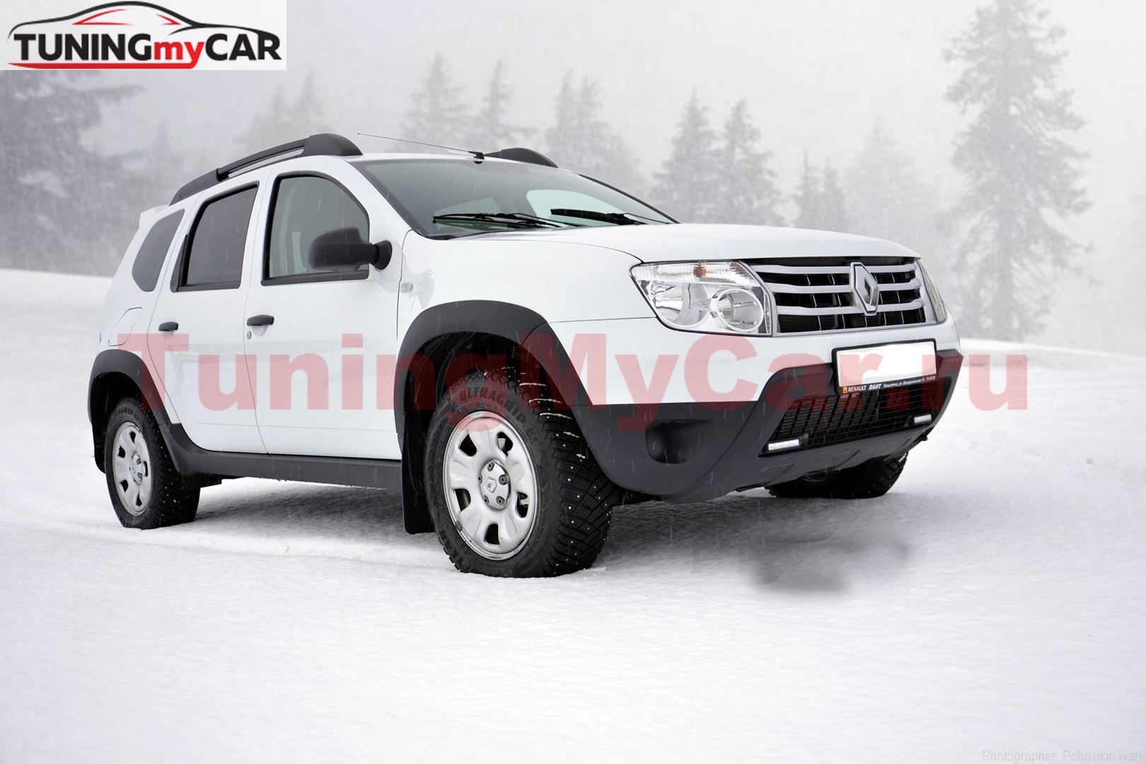 Накладки на крылья (чёрное тиснение) (ABS) RENAULT DUSTER 2012-2015