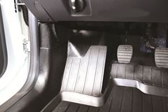 Накладки на ковролин (6шт) (ABS) RENAULT LOGAN 2014-