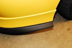 Губа переднего бампера