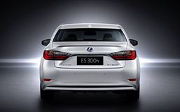 Спойлер для Lexus Es 2012-
