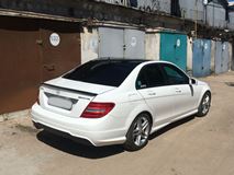 Спойлер для Mercedes W204 сабля (лезвие) AMG стиль