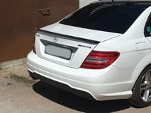 Спойлер для Mercedes W204 сабля (лезвие) AMG стиль