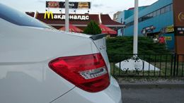 Спойлер на Mercedes Benz w204 2007-2014