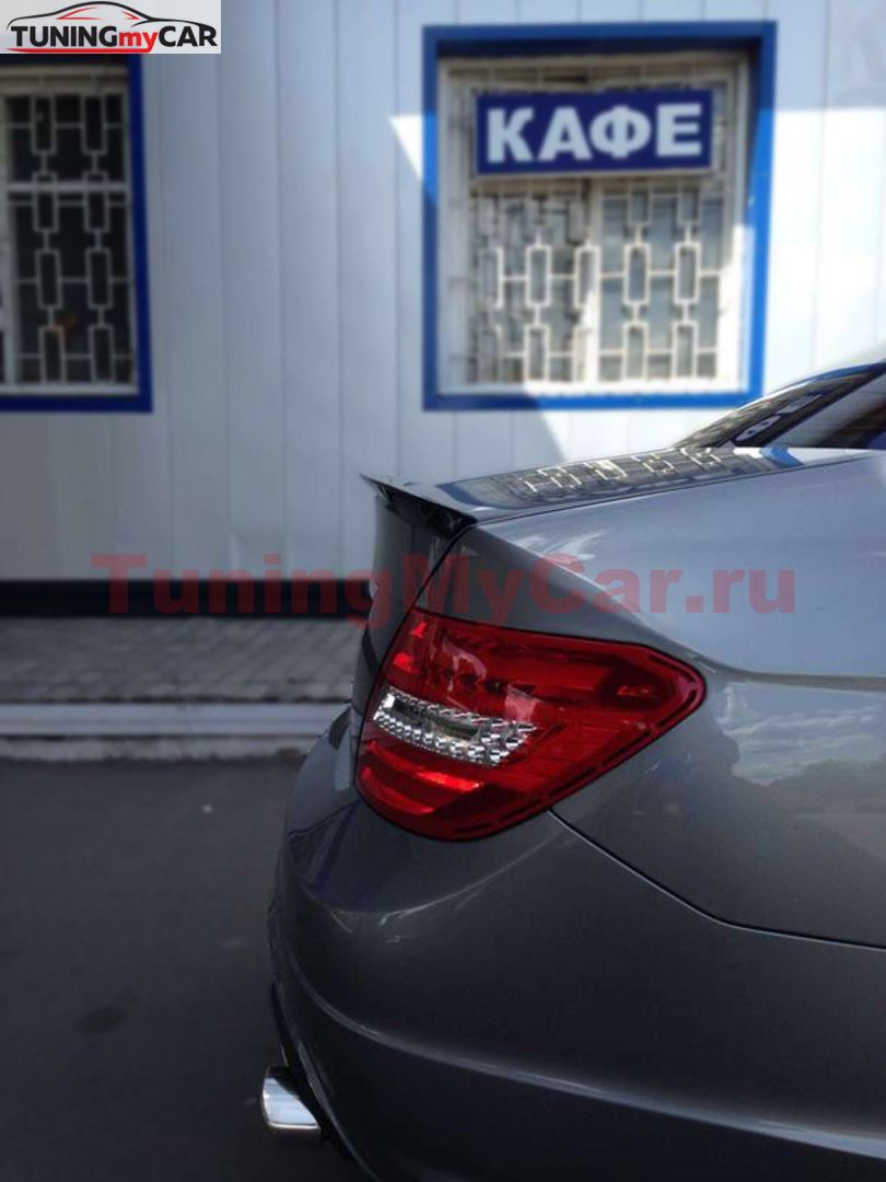 Спойлер на Mercedes Benz w204 2007-2014