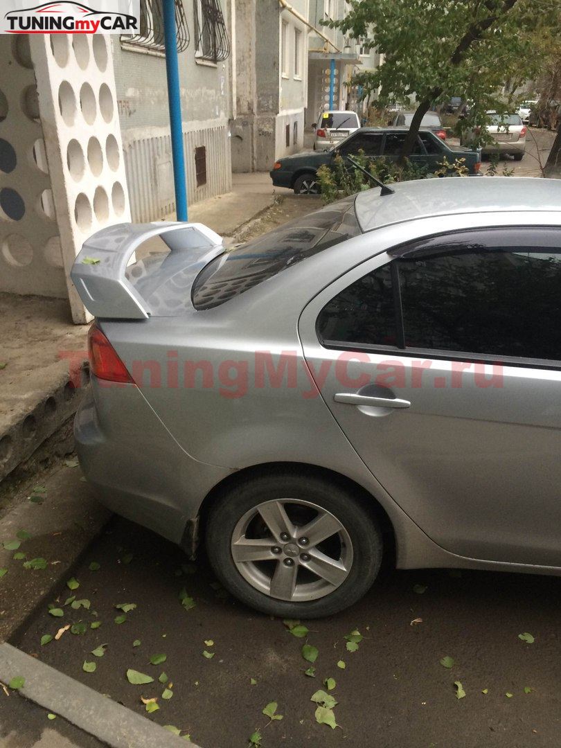 Спойлер на Mitsubishi Lancer 10
