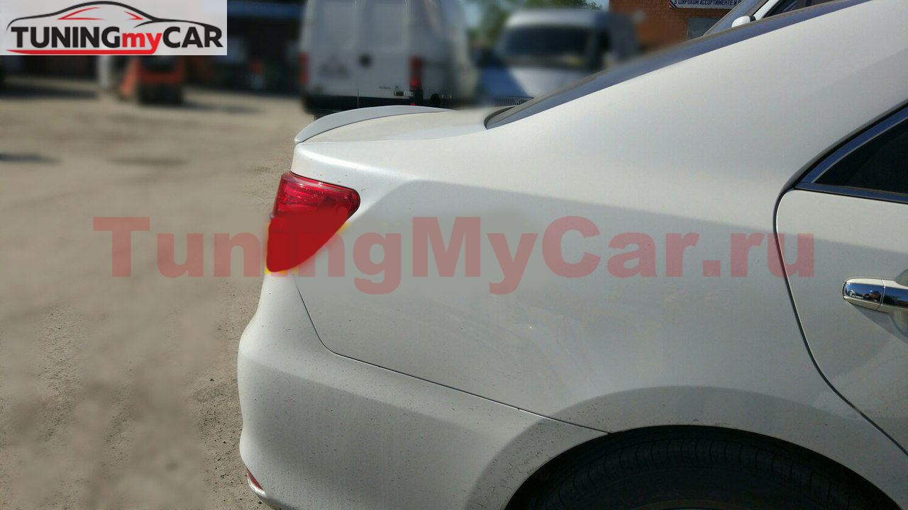 Спойлер лезвие для Toyota Camry v50 / v55