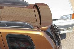 Спойлер очищающий стекло Renault Duster с 2011 г.в. (крашенный в цвет авто)
