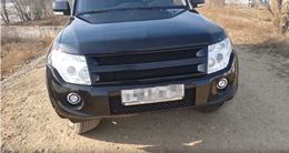 Решетка радиатора с перекладиной Mitsubishi Pajero 4