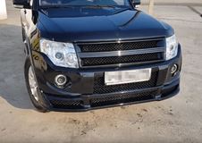 Накладка переднего бампера Mitsubishi Pajero 4 дорест. 2006-2011