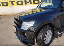 Накладка переднего бампера Mitsubishi Pajero 4 дорест. 2006-2011