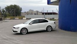 Пороги (облицовка порогов) в стиле GLI для Volkswagen Jetta VI