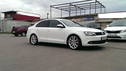 Пороги (облицовка порогов) в стиле GLI для Volkswagen Jetta VI
