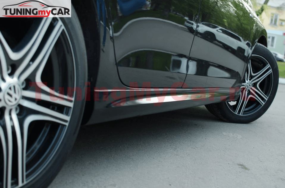 Пороги R-Line для Volkswagen Golf VI (2008-2012) /  VW Golf Plus I/II 2004-2014, Skoda Octavia (2004-2013)