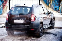 Защита порогов с алюм. площадкой Ø51мм «Эстонец» СЕРЕБРИСТАЯ (ППК) RENAULT Duster 2012-2020/ NISSAN Terrano 2014-