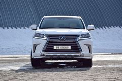 Защита переднего бампера двойная с пластинами 63/63мм (НПС) LEXUS 450D 2015- 