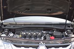Накладка в проём стеклоочистителей (ЖАБО БЕЗ СКОТЧА, ABS) Renault Duster с 2012/ Nissan Terrano c 2014