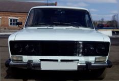 Решетка радиатора Lada ВАЗ 2106 Сплошная черная глянцевая