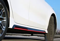 Накладки на пороги KIA Ceed 3 стиль Sport Line (ПОД БРЫЗГОВИКИ)