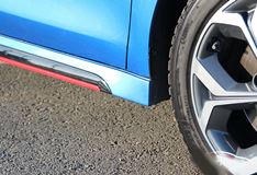 Накладки на пороги KIA Ceed 3 стиль Sport Line (БЕЗ БРЫЗГОВИКОВ)