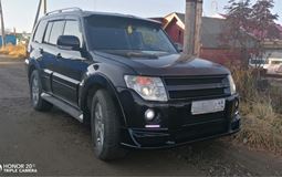 Решетка радиатора с перекладиной Mitsubishi Pajero 4