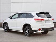 Защита заднего бампера уголки D63 секции для Toyota Highlander XU50 (03.2016 - 07.2020)