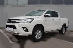 Пороги труба 120х60 овал с проступью для Toyota Hilux Black Onyx 2020-