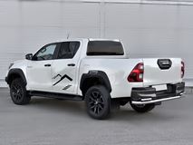 Защита заднего бампера d63 секции-d42 уголки для Toyota Hilux Black Onyx 2020-