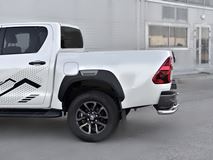 Защита заднего бампера d63 секции-d42 уголки для Toyota Hilux Black Onyx 2020-