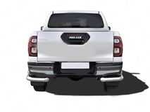 Защита заднего бампера уголки d76 секции-d63 прямая для Toyota Hilux Black Onyx 2020-