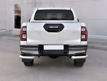 Защита заднего бампера уголки d76 секции-d63 прямая для Toyota Hilux Black Onyx 2020-